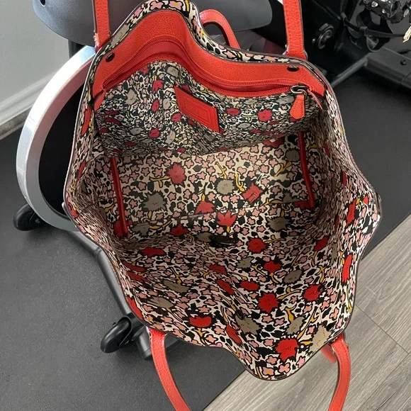 Coach Purse - Picture 6 of 6